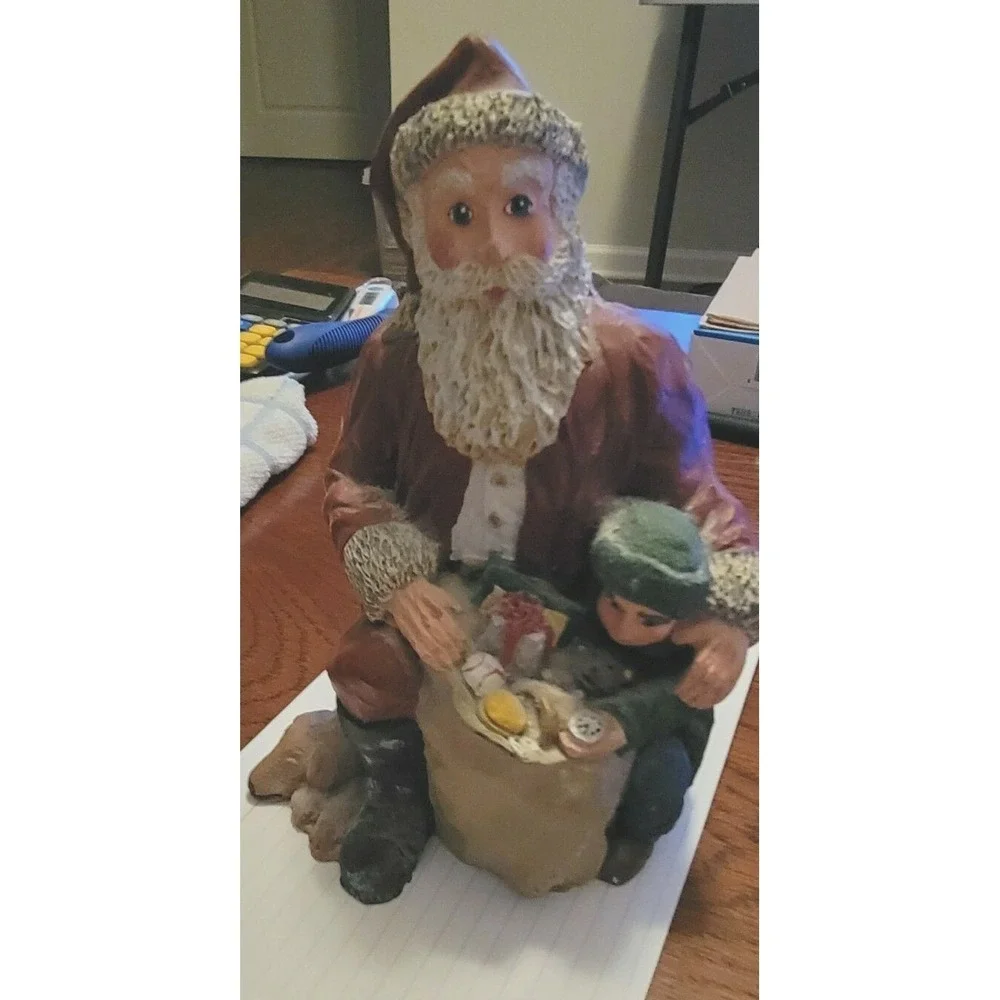Santa‎  & Little Boy 1999 of Bill Davis Collection - Pecan Resin Santa #196/400